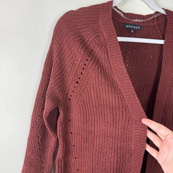 Love Ellie Burgundy Anna Pointelle Detail Cardigan Sweater NWT Size Medium - Picture 4 of 9